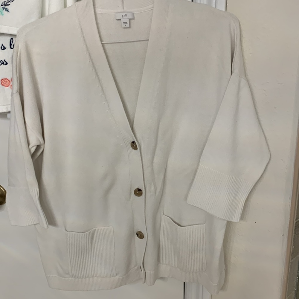J.Jill White Cotton/Viscose Cardigan with Tan Buttons. PreOwned.Size Medium
